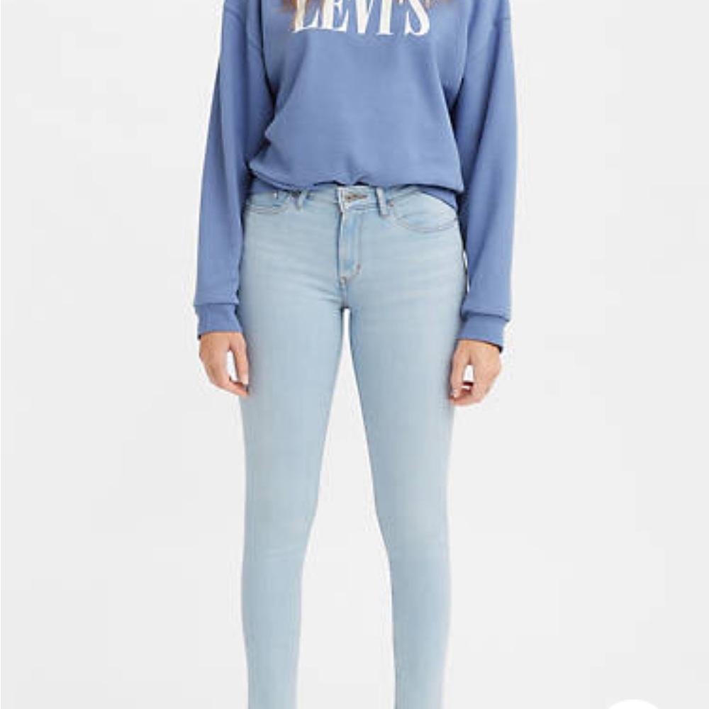 711 womens light blue denim